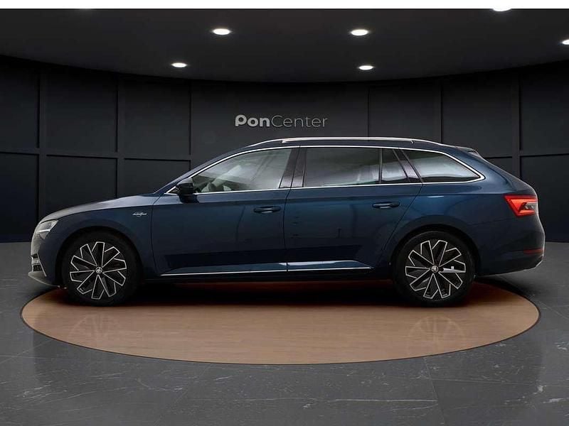 Occasion Skoda Superb LAURIN & KLEMENT 218 PK (160 kW) 2022 Blauw Stationwagen