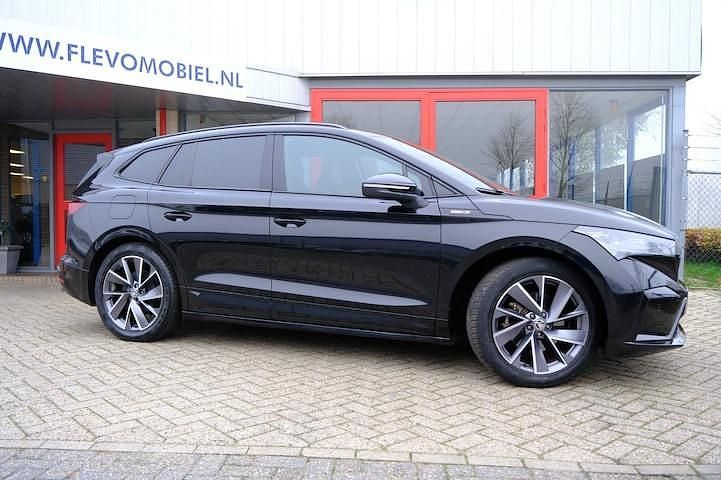Occasion Skoda Enyaq iV SportLine 150 kW (204 PK) 2022 Zwart SUV
