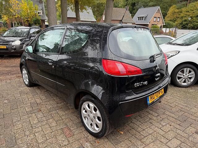 Occasion Mitsubishi Colt 95 PK (69 kW) 2005 Zwart Hatchback