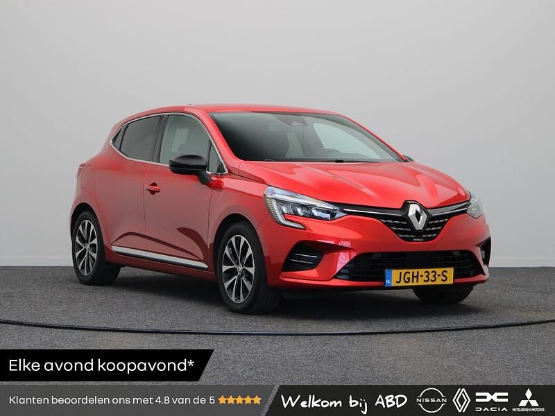 Red flame (tennp) Gebruikt 2023 Renault Clio V Techno Hatchback | € 22.445 (Eerlijke prijs) - Afbeelding 1/3