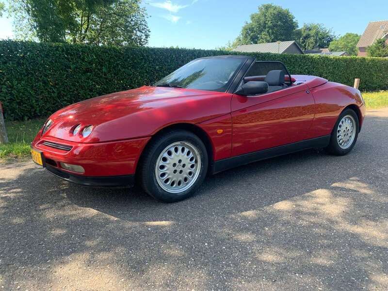 Rood Gebruikt 1995 Alfa Romeo Spider Cabriolet | € 5.950 - Afbeelding 1/4