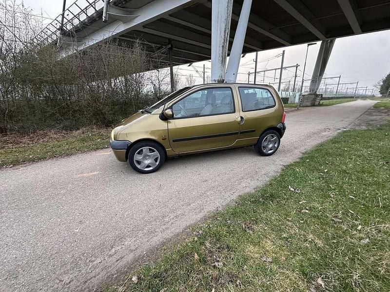 Occasion Renault Twingo Initiale 75 PK (55 kW) 2003 Geel Hatchback