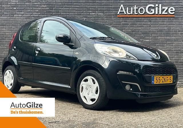 Zwart Gebruikt 2012 Peugeot 107 Active Hatchback | € 3.945 (Eerlijke prijs) - Afbeelding 1/4