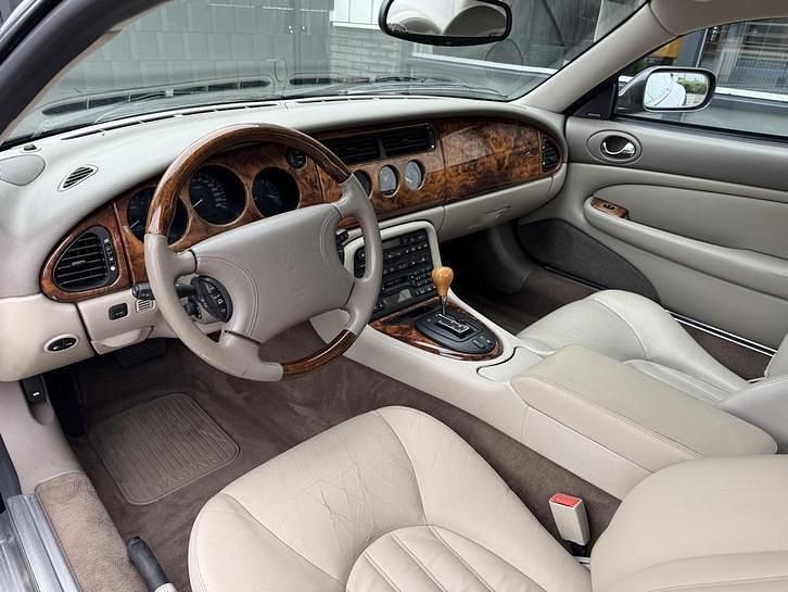 Occasion Jaguar XKR 363 PK (266 kW) 1999 Zwart Coupé