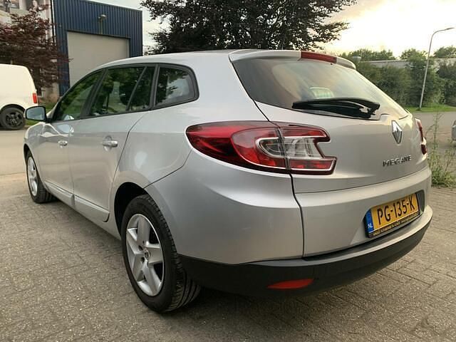 Occasion Renault Mégane GrandTour Expression 95 PK (69 kW) 2015 Grijs Stationwagen