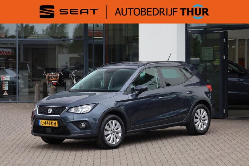 Grijs, metallic lak Gebruikt 2021 Seat Arona Business SUV | € 17.750 (Eerlijke prijs) - Afbeelding 1/4