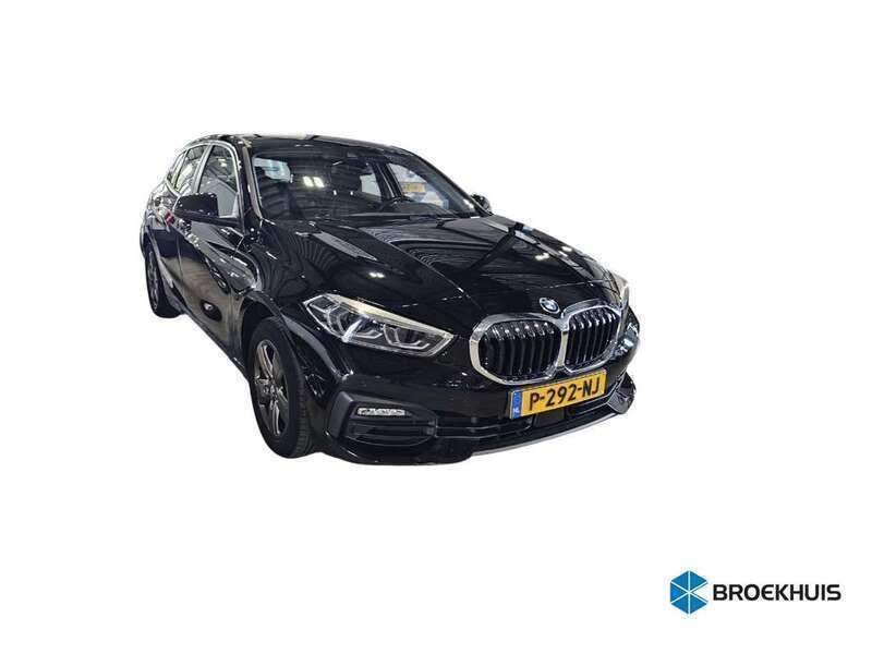Zwart Gebruikt 2022 BMW 118 Hatchback | € 23.900 (Goede deal) - Afbeelding 1/4