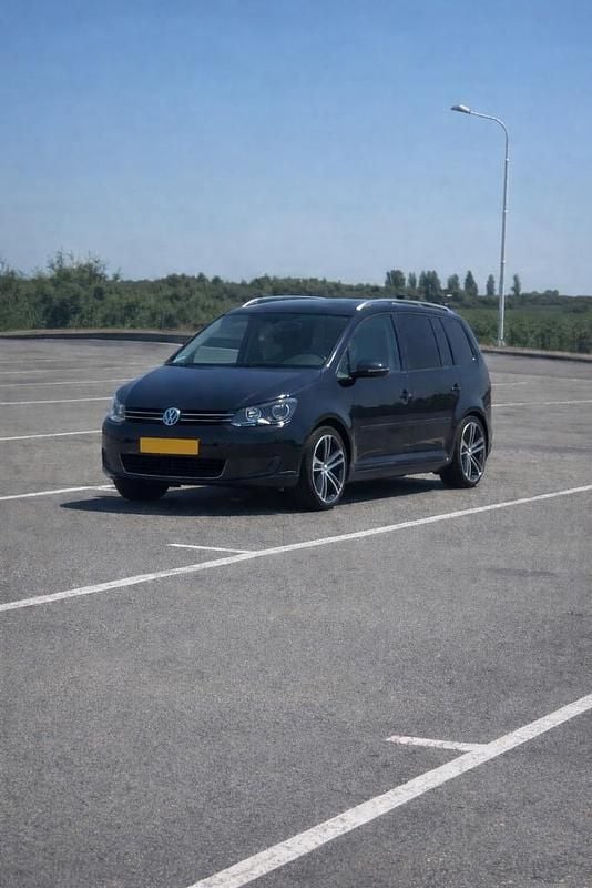 Occasion 2012 VW Touran MPV | € 5.950 (Goede deal) - Afbeelding 1/4