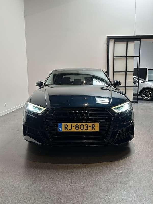 Blauw Gebruikt 2017 Audi A3 Sedan | € 17.950 (Iets duurder) - Afbeelding 1/4