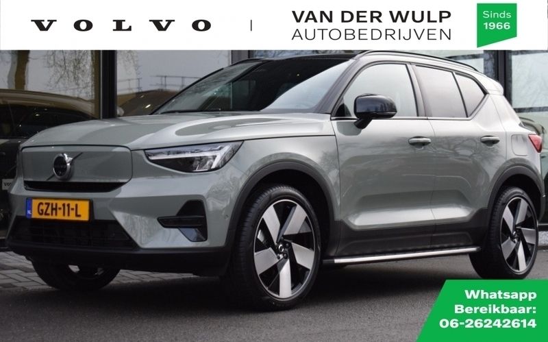 Groen, metallic lak Gebruikt 2025 Volvo EX40 Ultra SUV | € 55.950 (Eerlijke prijs) - Afbeelding 1/4