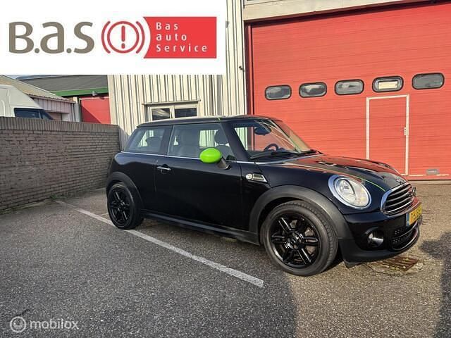 Zwart Occasion 2013 Mini ONE Hatchback | € 5.950 (Eerlijke prijs) - Afbeelding 1/4