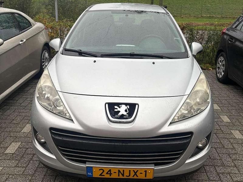 Grijs Gebruikt 2010 Peugeot 207 Style Hatchback | € 2.700 (Goede deal) - Afbeelding 1/4