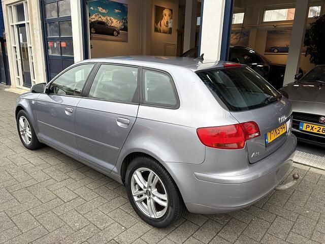 Occasion Audi A3 Sportback Attraction 116 PK (85 kW) 2004 Grijs Hatchback