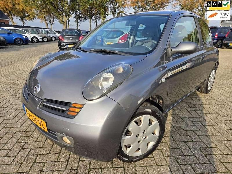 Grijs Gebruikt 2003 Nissan Micra Visia Hatchback | € 1.450 (Iets duurder) - Afbeelding 1/4