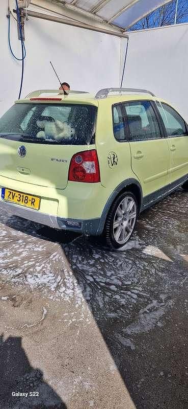 Gebruikt 2004 VW Polo Sedan | € 1.500 (Eerlijke prijs) - Afbeelding 1/4