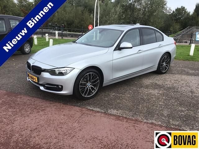 Grijs Gebruikt 2016 BMW 320 Executive Hatchback | € 16.250 (Goede deal) - Afbeelding 1/4