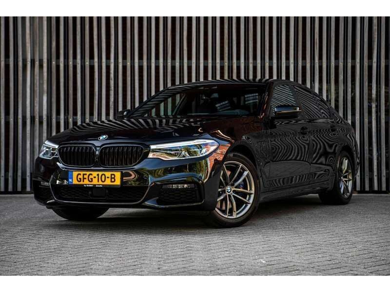 Zwart Gebruikt 2020 BMW 530 Executive Sedan | € 30.950 (Eerlijke prijs) - Afbeelding 1/4