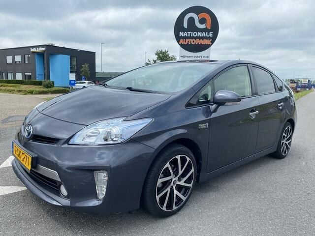 Grijs Gebruikt 2013 Toyota Prius Hatchback | € 6.750 (Eerlijke prijs) - Afbeelding 1/4