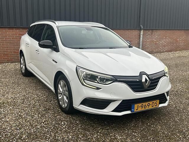 Occasion Renault Mégane GrandTour LIMITED 116 PK (85 kW) 2020 Wit Stationwagen