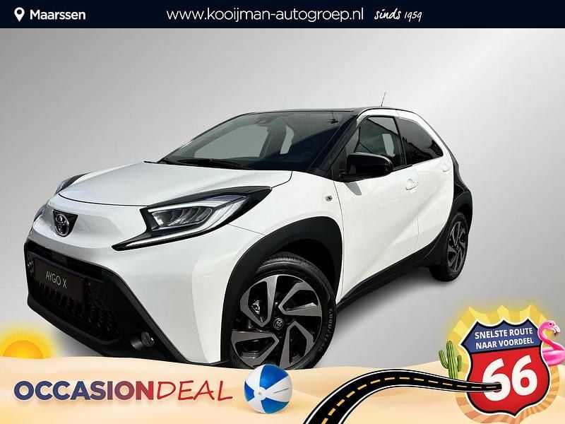 Wit Gebruikt 2024 Toyota Aygo Pulse Hatchback | € 19.400 (Eerlijke prijs) - Afbeelding 1/4
