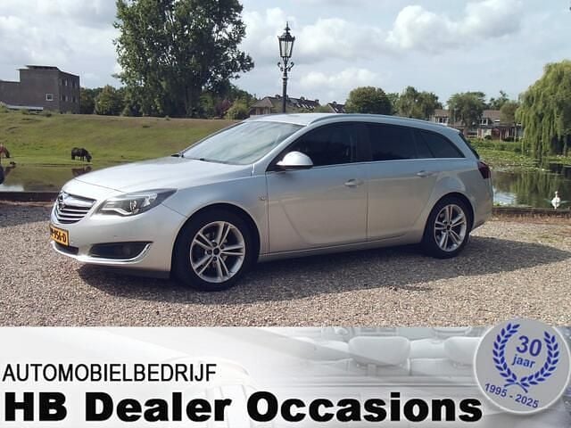 Grijs Gebruikt 2015 Opel Insignia Business Stationwagen | € 6.450 (Eerlijke prijs) - Afbeelding 1/4