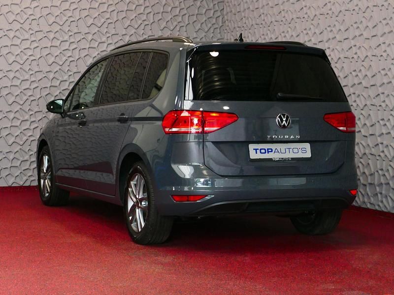 Occasion VW Touran R-line Edition 150 PK (110 kW) 2024 Grijs MPV