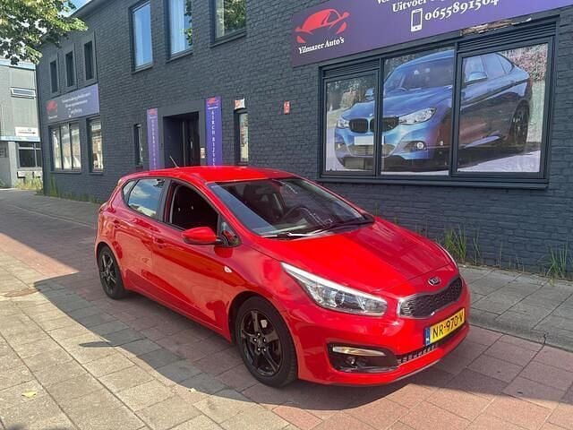 Occasion Kia Ceed Comfort 100 PK (73 kW) 2016 Rood Hatchback