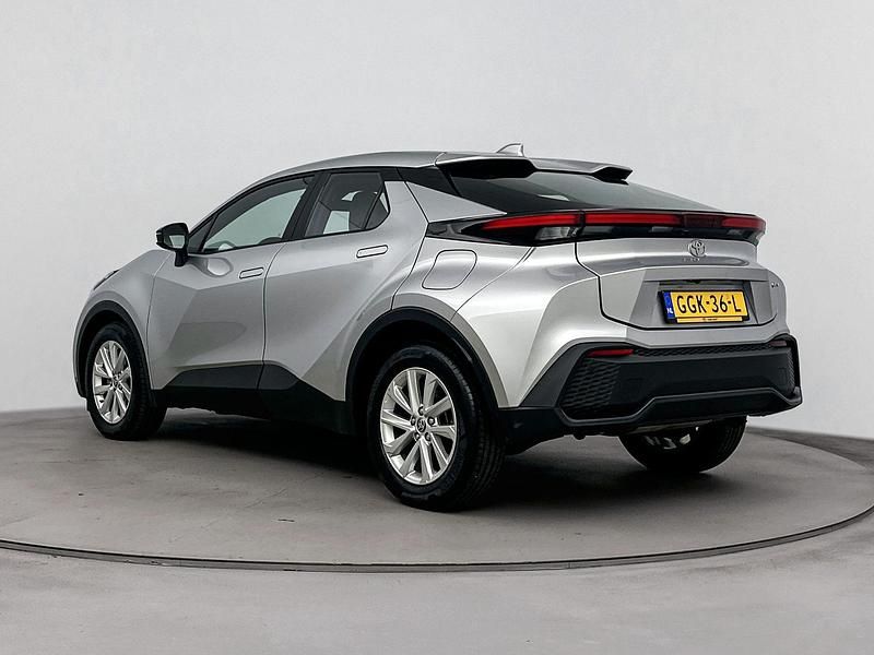 Occasion Toyota C-HR Active 140 PK (102 kW) 2024 Grijs SUV