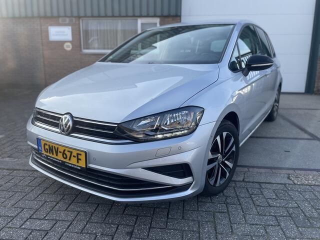 Grijs Gebruikt 2019 VW Golf Sportsvan MPV | € 13.750 (Goede deal) - Afbeelding 1/4