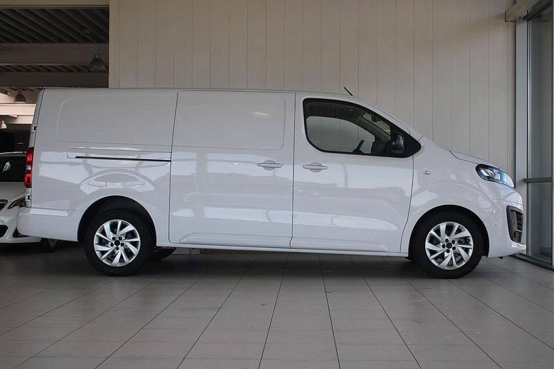 Occasion Citroën Jumpy 102 PK (75 kW) 2023 Wit MPV