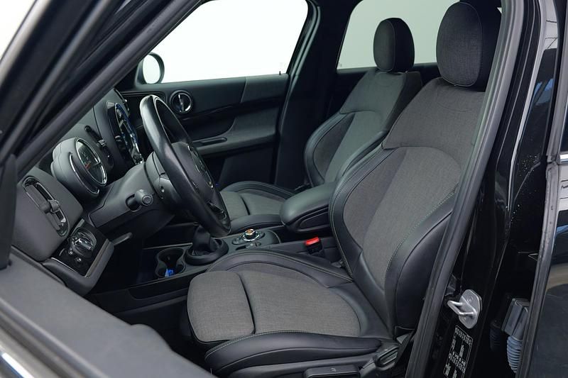 Occasion Mini One Countryman 102 PK (75 kW) 2021 Zwart SUV
