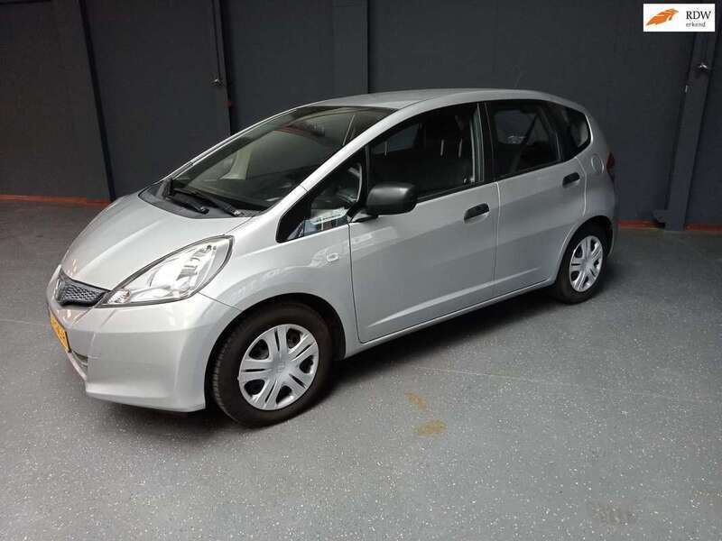 Grijs Gebruikt 2011 Honda Jazz S Hatchback | € 4.250 - Afbeelding 1/4