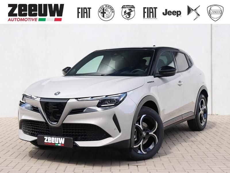 Beige Nieuw 2025 Alfa Romeo Junior Edizione Speciale SUV | € 38.900 (Eerlijke prijs) - Afbeelding 1/4