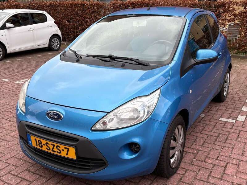 Blauw Gebruikt 2012 Ford Ka Hatchback | € 4.500 (Eerlijke prijs) - Afbeelding 1/4