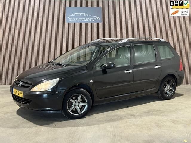 Zwart, metallic lak Gebruikt 2003 Peugeot 307 Stationwagen | € 900 (Goede deal) - Afbeelding 1/4