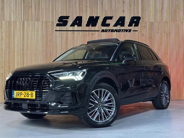 Zwart (metallic) Gebruikt 2022 Audi Q3 S-Line SUV | € 34.849 (Eerlijke prijs) - Afbeelding 1/4