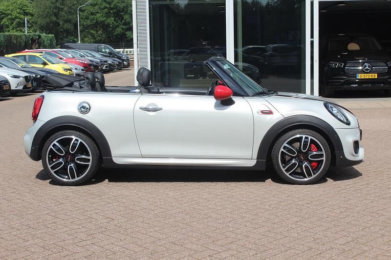 Occasion Mini John Cooper Works Cabriolet Chili 233 PK (171 kW) 2018 Wit Cabriolet