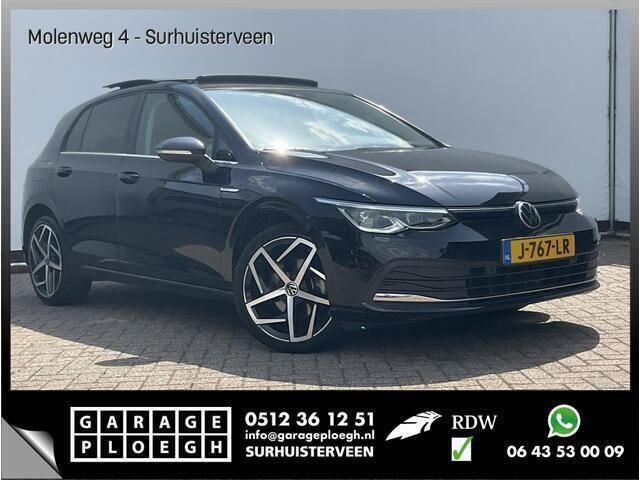 Zwart Gebruikt 2020 VW Golf VIII Style Hatchback | € 18.400 (Iets duurder) - Afbeelding 1/4