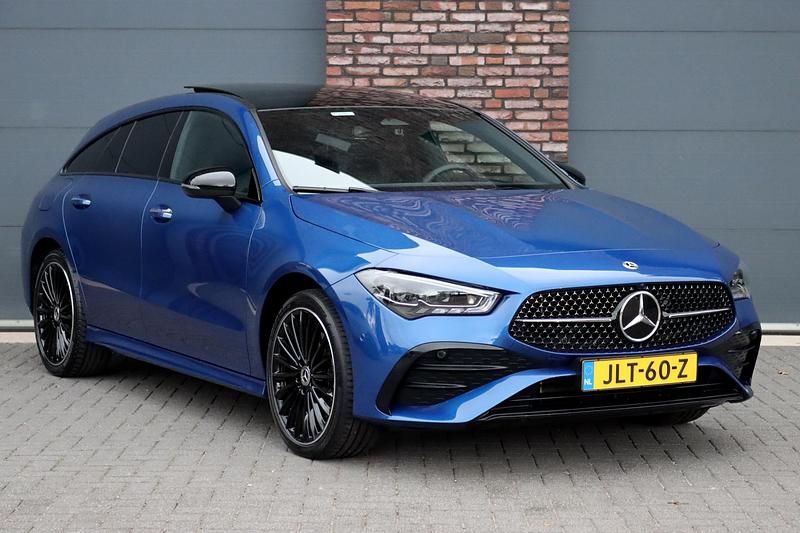 Occasion Mercedes CLA250e Shooting Brake AMG line 218 PK (160 kW) 2024 Blauw Stationwagen