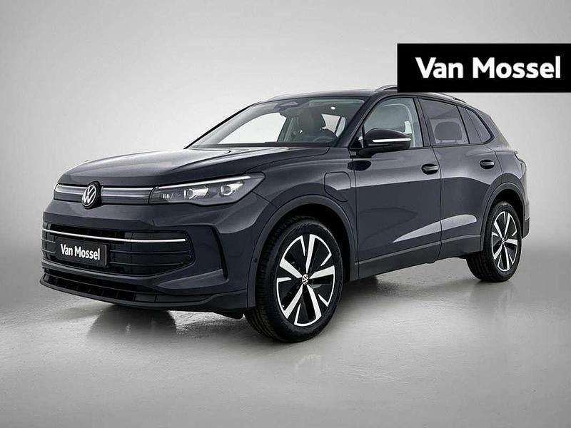 Grijs Nieuw 2025 VW Tiguan Edition SUV | € 54.900 (Eerlijke prijs) - Afbeelding 1/4