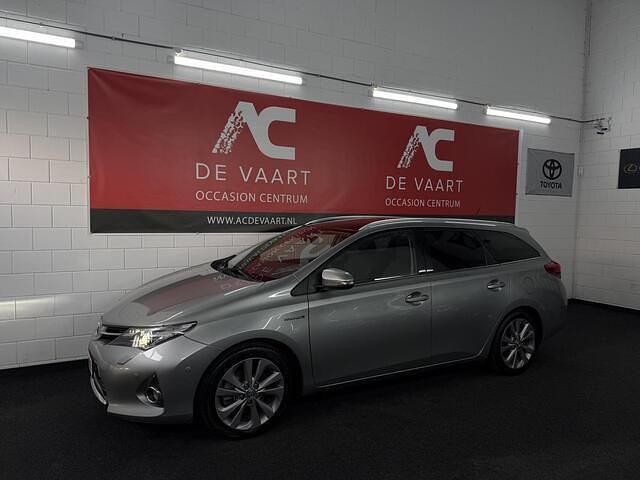 Occasion Toyota Auris 99 PK (72 kW) 2013 Grijs Stationwagen