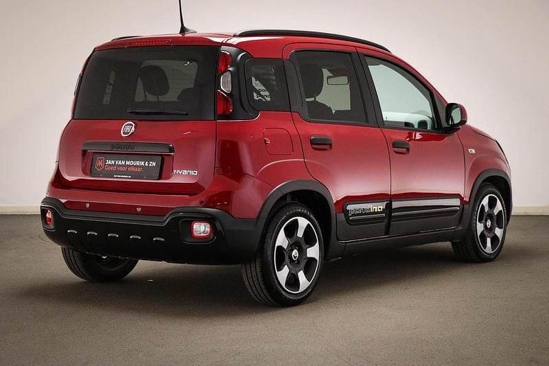 Occasion Fiat Panda Cross Cross 69 PK (50 kW) 2025 Rood Hatchback