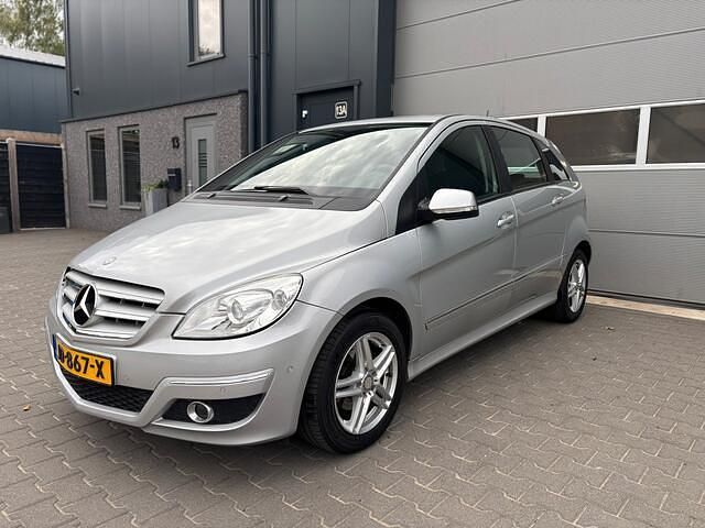 Occasion Mercedes B180 Business 116 PK (85 kW) 2010 Grijs MPV