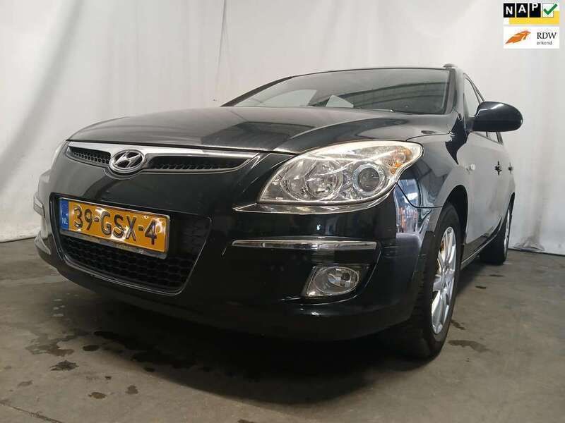 Zwart Gebruikt 2008 Hyundai i30 Dynamiq Stationwagen | € 1.750 (Super prijs) - Afbeelding 1/4