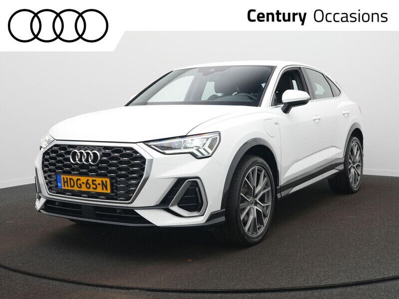 Wit Gebruikt 2021 Audi Q3 Basis SUV | € 33.900 - Afbeelding 1/4