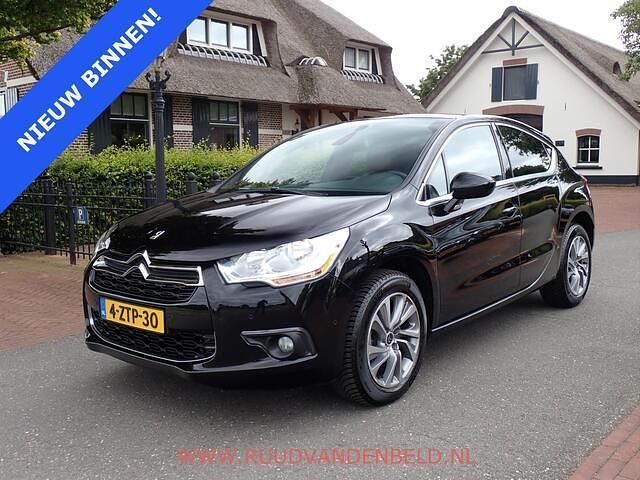 Zwart Gebruikt 2015 DS Automobiles DS4 Hatchback | € 9.900 (Super prijs) - Afbeelding 1/4