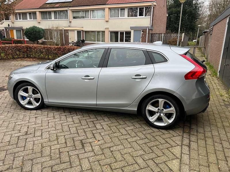 Zilver Gebruikt 2013 Volvo V40 Summum Stationwagen | € 12.599 (Eerlijke prijs) - Afbeelding 1/4