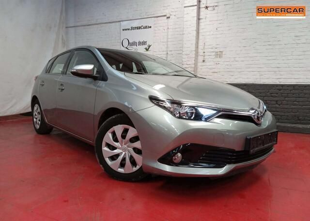 Occasion Toyota Auris 99 PK (72 kW) 2017 Grijs Sedan