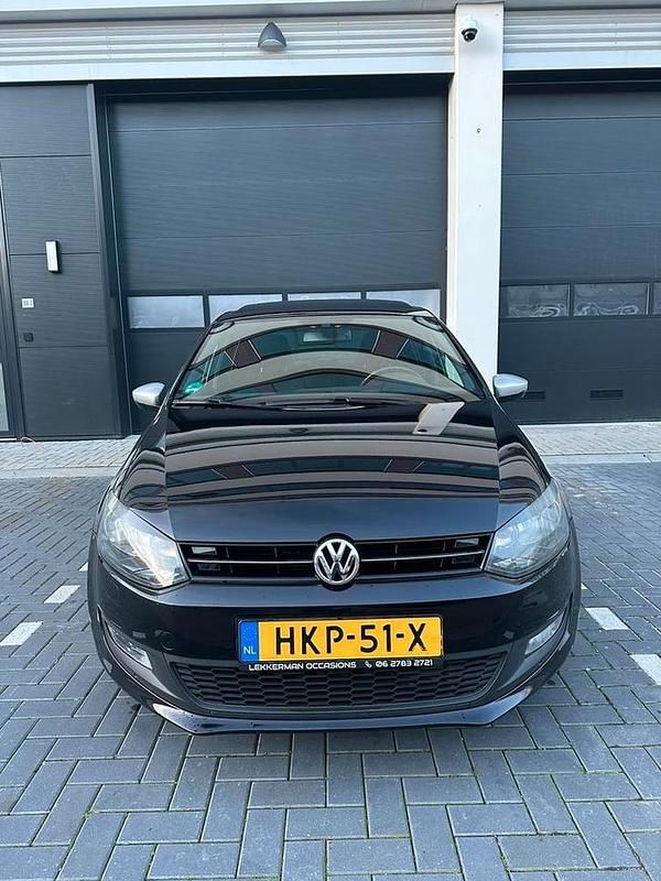 Zwart Gebruikt 2013 VW Polo Black Edition Hatchback | € 8.500 (Iets duurder) - Afbeelding 1/4