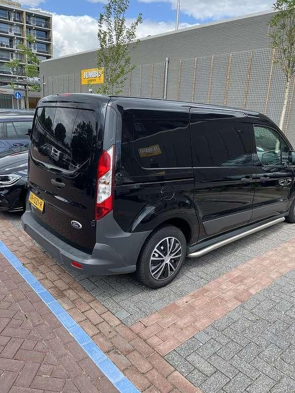 Zwart Gebruikt 2015 Ford Tourneo Connect Ambiente MPV | € 7.995 - Afbeelding 1/4